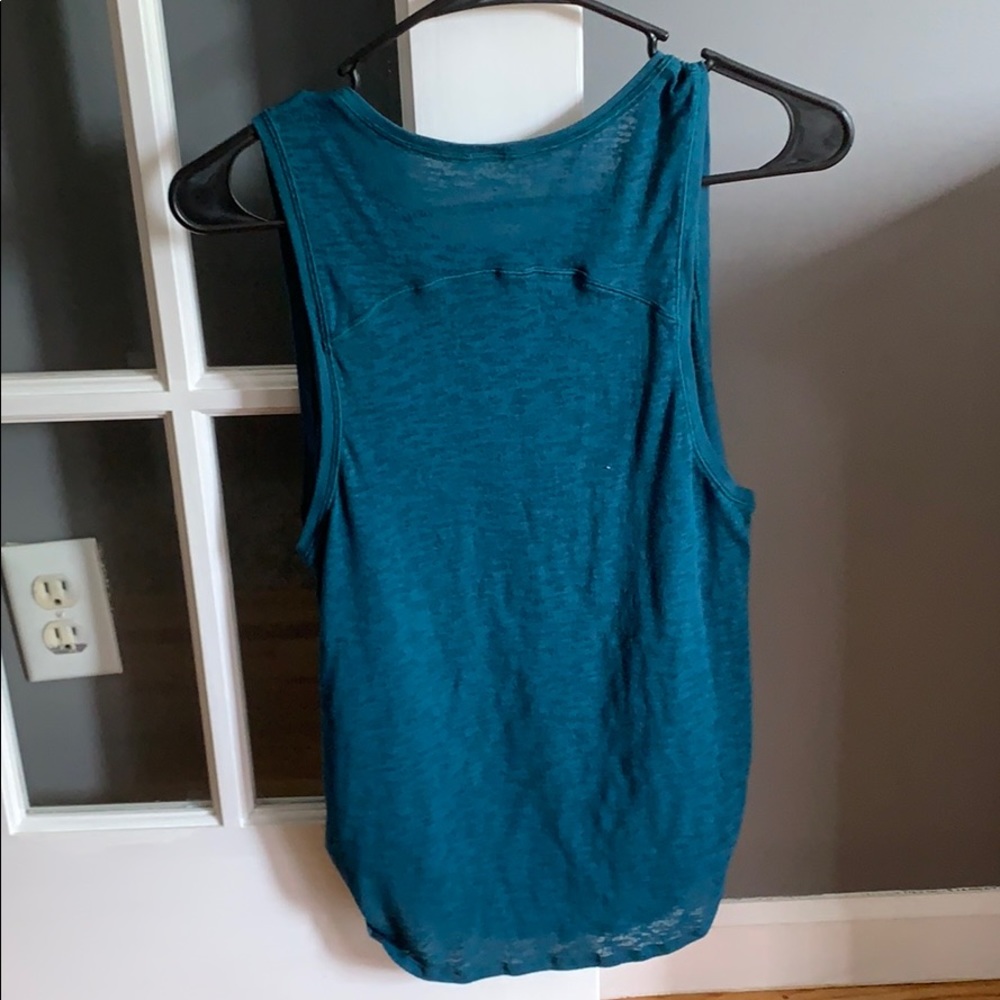 Lululemon breathable tank! - Picture 2 of 4